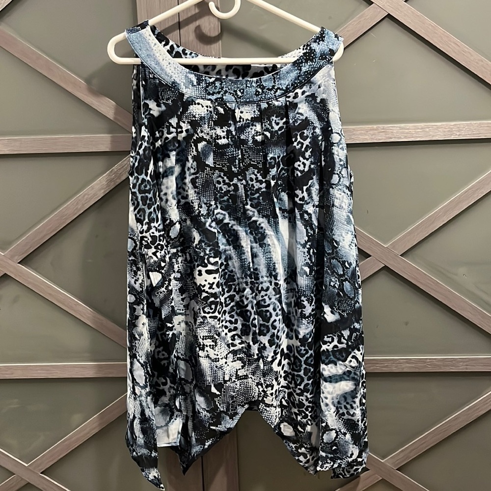 Roz & Ali snakeskin print flowy overlay tank top blouse